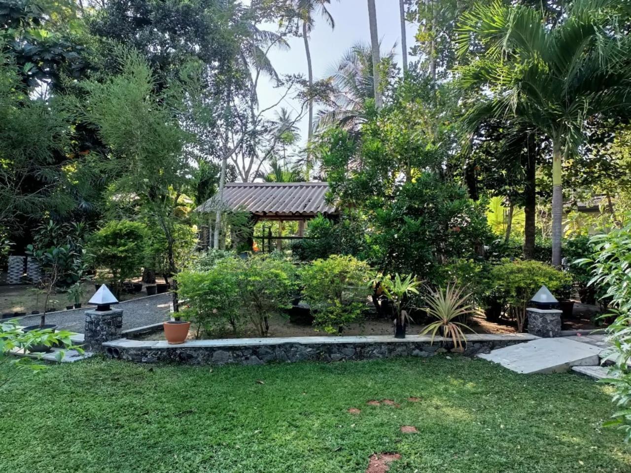 Avalon Village Resort Induruwa Exterior foto