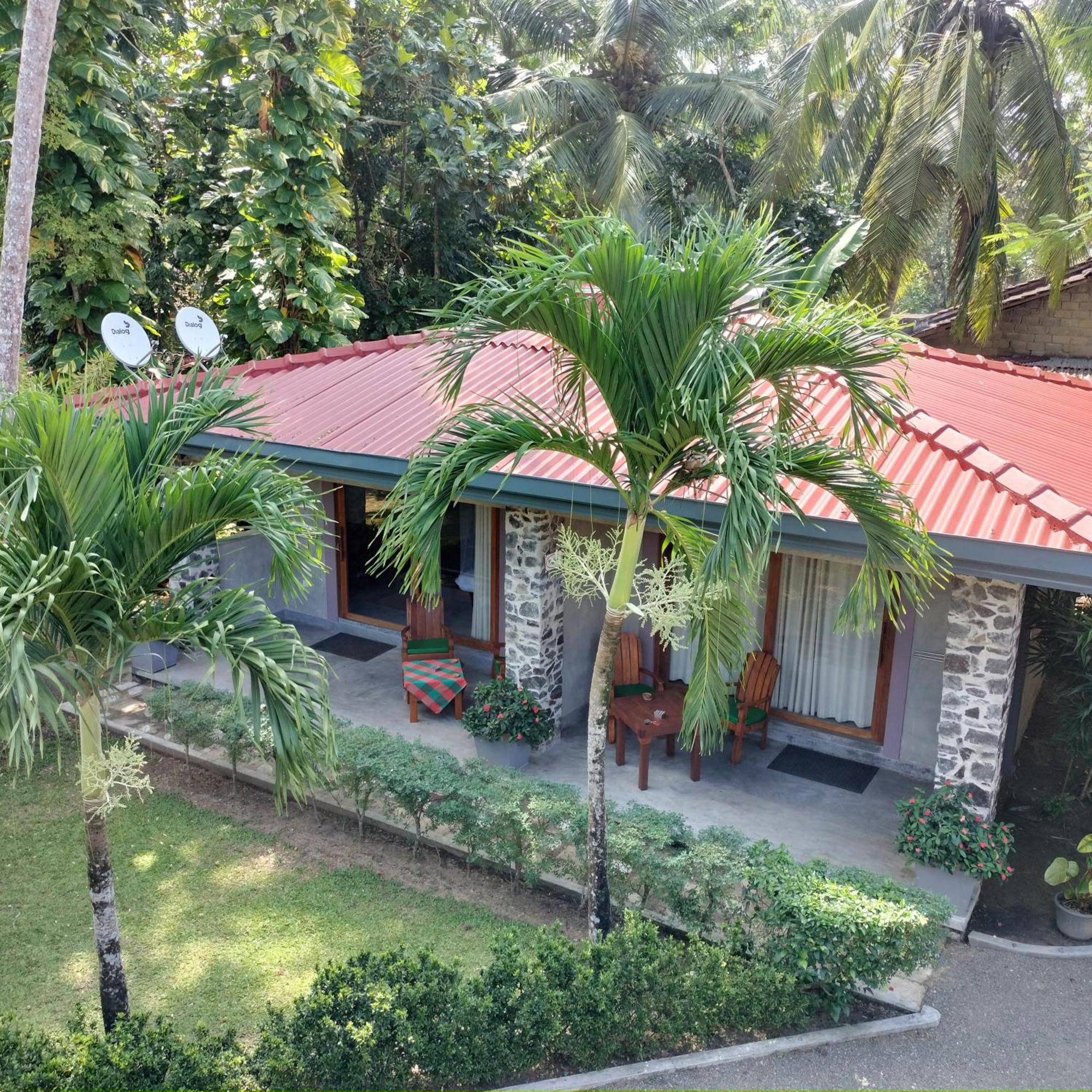 Avalon Village Resort Induruwa Exterior foto