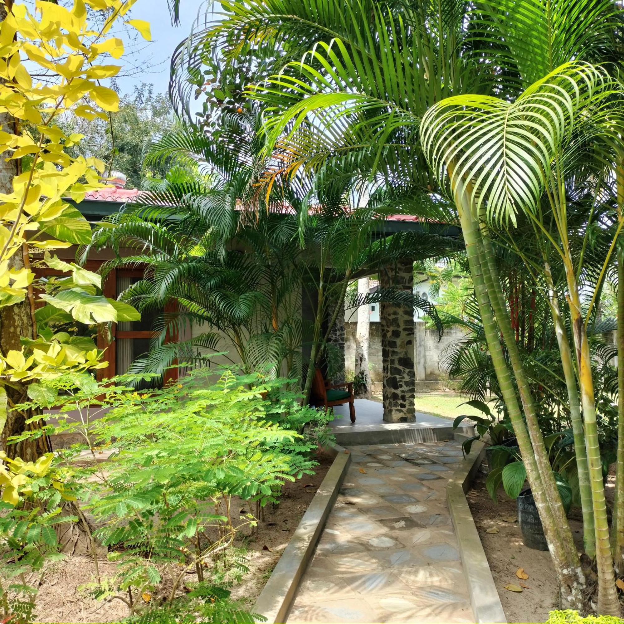 Avalon Village Resort Induruwa Exterior foto
